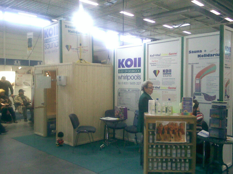 Messestand Koll Saunabau auf der Fr�hling Blumen Freizeit M�nster in der Halle M�nsterland