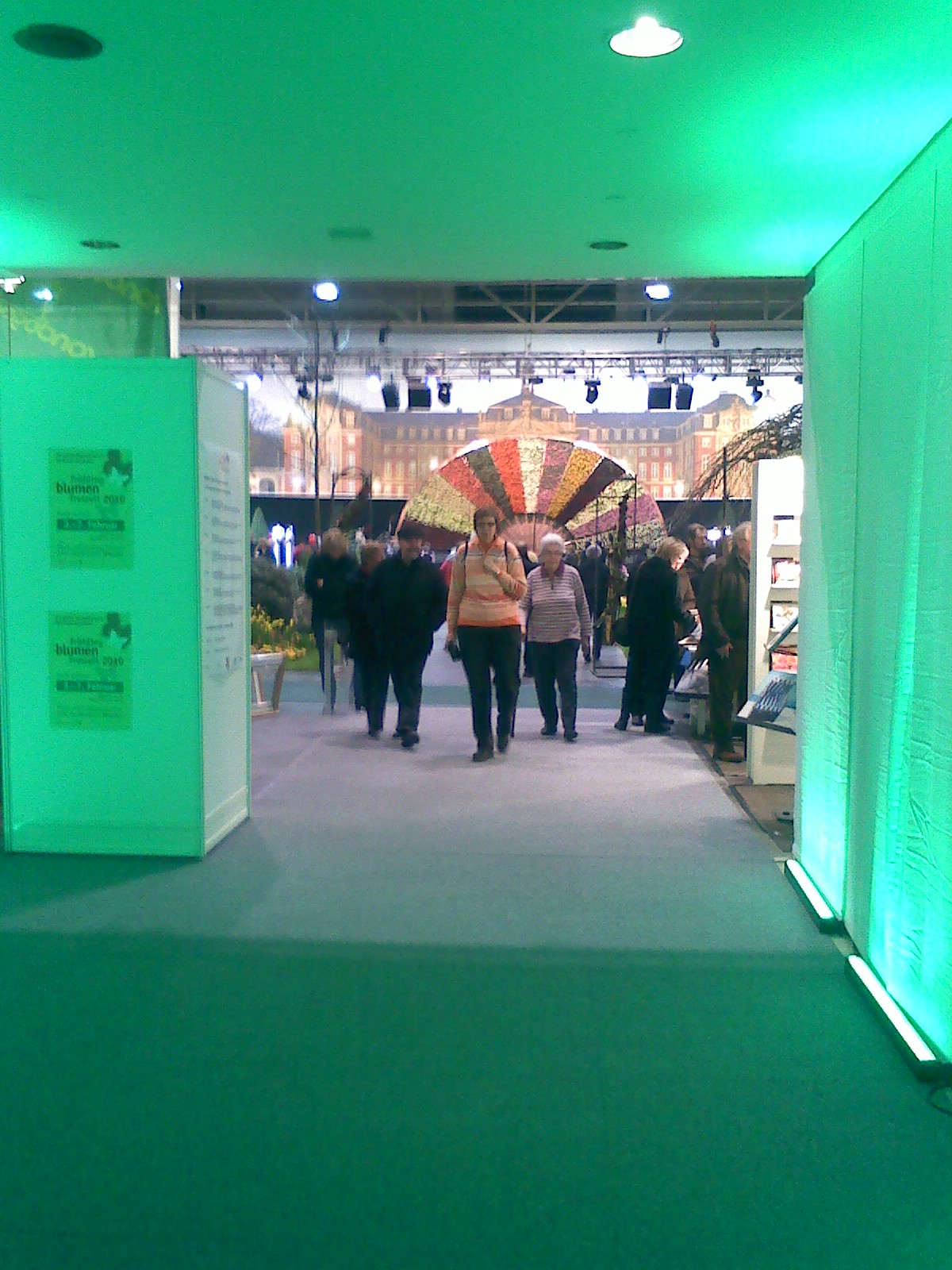 �bergang von der Halle M�nsterland in die Blumenhalle auf der FBF 2010 in M�nster Westfalen